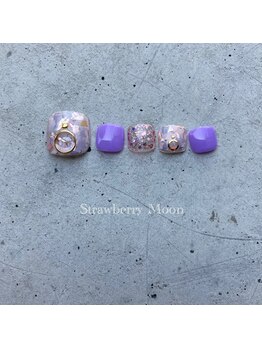 サロンストロベリームーン(Salon Strawberry Moon)/ホイルアートネイル