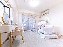 ラブリエ(La Briller)の雰囲気（完全個室☆白を基調とした店内）