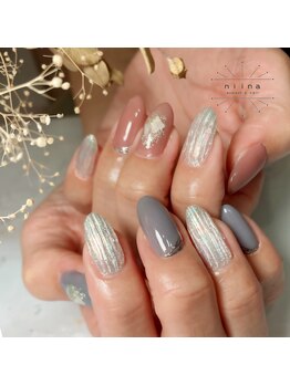 左右バイカラーのバカラネイル