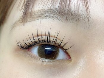 ココ(COCO)の写真/【寝屋川市】高技術×デザイン◎まつエクで瞳の印象UP！お客様に合わせたデザインをご提案♪