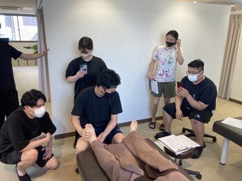 西日暮里整体院/整体/マッサージに技術知識研修!