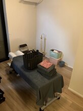 バイアス(BIAS)/個室1