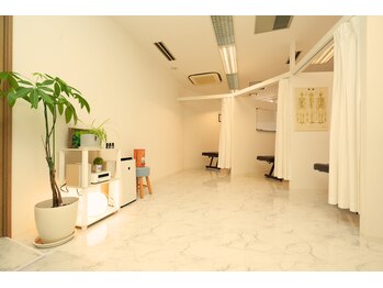 さかぐち整骨院/受付・入り口