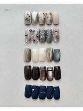 指先に季節の彩りと個性を添えるマンスリーコレクション