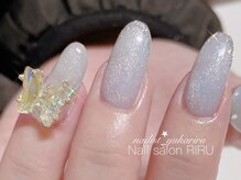 リル(RIRU)/キラキラマグネット×蝶々ネイル