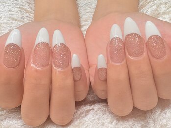 フレンチネイル ¥8000