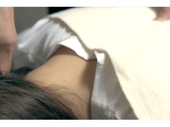 新潟頭痛専門こはく整体院の写真/なかなか取れない疲れやだるさ、実は頭痛の原因かもしれません。日頃の疲労と共に頭痛ケア。初めてでも安心