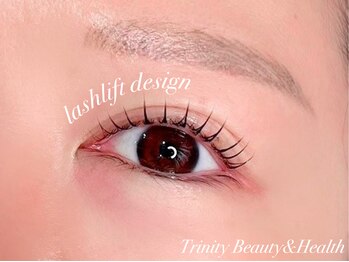 トリニティ ビューティーアンドヘルス(Trinity Beauty&Health)/まつげパーマ ラッシュリフト