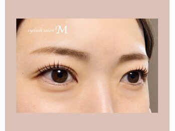 エム(M)/【まつげパーマ】★