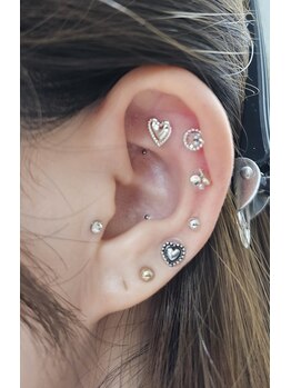 ファミリータイズカンパニーガデス(Family Ties Co. Goddess)/耳つぼジュエリー