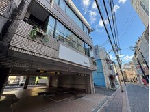 【FRADE mute】さんの看板が目印です★