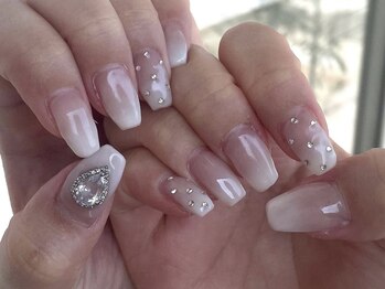 ジュノネイル(juno nail)/ホワイトグラデーション