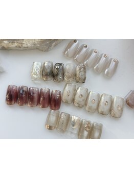 ショートネイルデザインが豊富