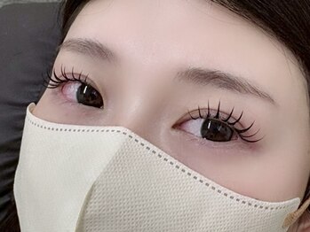 ノエ(Noae)の写真/まつ毛の負担を最小限に抑えて、目元にボリュームを！自まつ毛が少ない方もボリュームUPで理想の目元に♪