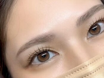 サリュウ 西新店(Salyu)の写真/【好印象な目元に】第一印象の8割は眉毛で決まる！眉毛専門店で眉毛のケア＆まつ毛パーマで美しい目元へ♪