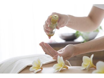 モアハピネス(More Happiness)/アロマオイルを温めて塗付