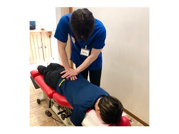 クラレ整体院 中野/オーダーメイド施術で姿勢改善！