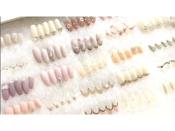 ネイルサロン ニシムラ(nail salon nishimura)の写真/秋に向けてのニュアンスネイルで上品に！オーダーメイドネイルで理想の指先へ。