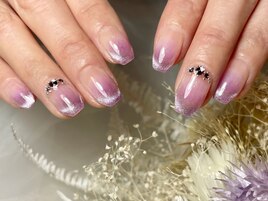 マグネットネイルでキラキラに☆