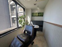 ヘアーアンドメイク アース 志木店(HAIR&MAKE EARTH)の雰囲気（完全個室による落ち着いた空間）