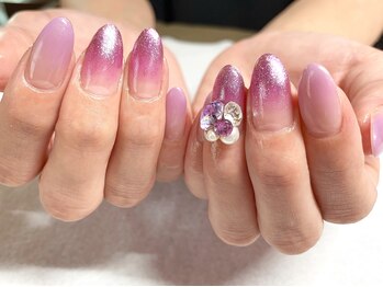 サロンドフォーエイチ(salon de 4H)/大人ネイル！紫グラデーション！