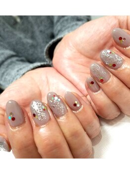 ラヴィネイル(La Vie Nail)/グレージュ/フラワーネイル