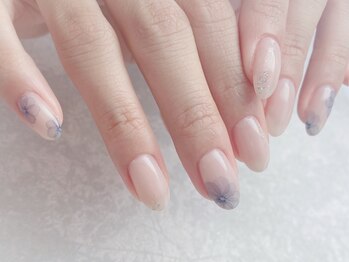 ヴィヴィアン ネイル(Vivian nail)/フラワーネイル