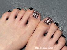 ブラソンネイル(Blossom nail)/フットネイル