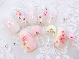 数量限定桜シール入荷♪