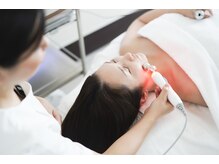 プラウド(Proud)/ガルバニック美容液導入