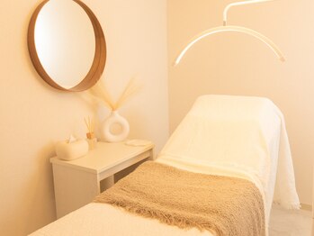 ロイズラッシュ(Roy's lash)/ベッドB