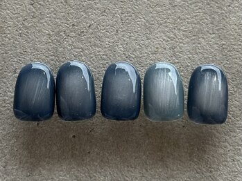 寒色じゅわっとチークニュアンス