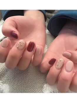 ネイルサロン ジュエル(Nail salon JEWEL)/ボルドー×ドット