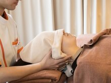 カラダファクトリー 大塚北口店/施術の流れ7.施術(首肩周り)