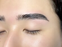 コム 草加マルイ店(com by neolive)/ハリウッドブロウ！担当佐藤