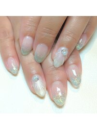 ラメグラ×シェルネイル