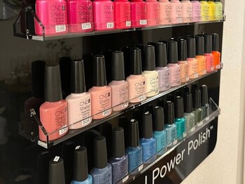 ミラー(Mirror)/季節に合うトレンドカラーもあり