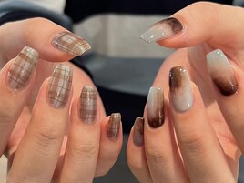 チェックネイルニュアンスネイル