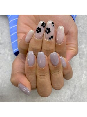 ☆A-402☆ネイルチップ ベージュ×ブラウンのぷっくりフラワーネイル  