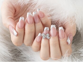 エミラボーテ 天王寺(Emi la beaute)の写真/長さ出しに自信◎理想の指先/憧れのパーツ・designが叶う♪上品な美爪も★年末年始・成人式にもオススメ◎