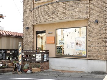 カットルームヒロ(Cut Room Hiro)/外観♪レンガ風の建物♪