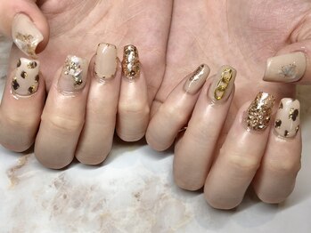 プリズム(PRISM)/スカルプチュアニュアンスネイル