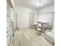 Nail salon somali　OPIジェル・シェラック・マニキュア　【ネイルサロンソマリ 】