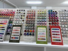 カラーは何と!!　５００色以上☆★☆ストーン、パーツ、シールなども多数取り揃えております◎◎◎