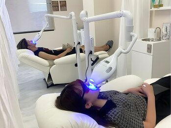 ホワイトニングショップ 三田店の写真/ペアでゆったり過ごせるプライベート空間◆お友達、家族同士でもお気軽に◎お得なクーポン多数あり!