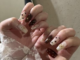 ブラウンガーリーネイル