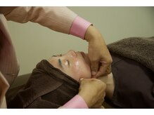 美容鍼のメニューにフェイシャル施術が入るので究極のツヤ肌に◎