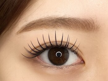 まつげエクステサロン エスラッシュ 大宮店(esLASH)の写真/マツエク150本5500円/つけ放題8500円オフ込★睫毛が少ない方はボリュームラッシュで目力UP◎束感仕上げもOK