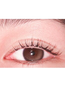 ナチュラル上品な目元にしたい