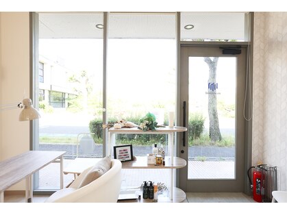 マニネイル 高の原店(mani nail)の写真